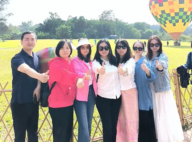 沃克能源西雙版納團建.png