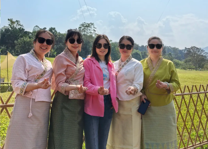 沃克能源西雙版納團建旅游.png